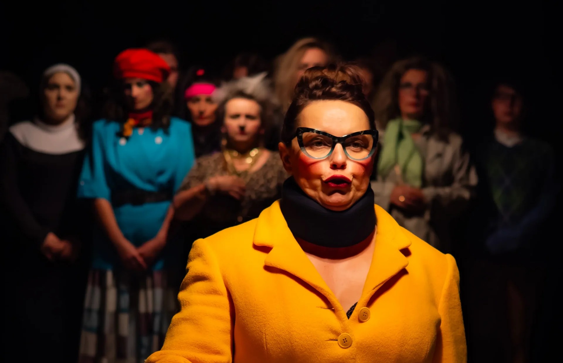 Spektakl Gmina Grzeszne- Operacja GNIOT-Majówka z Teatrem Plemię